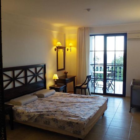 Beautiful 1St-Line Seaview Private Appartement In The Cliff Resort Obzor Esterno foto