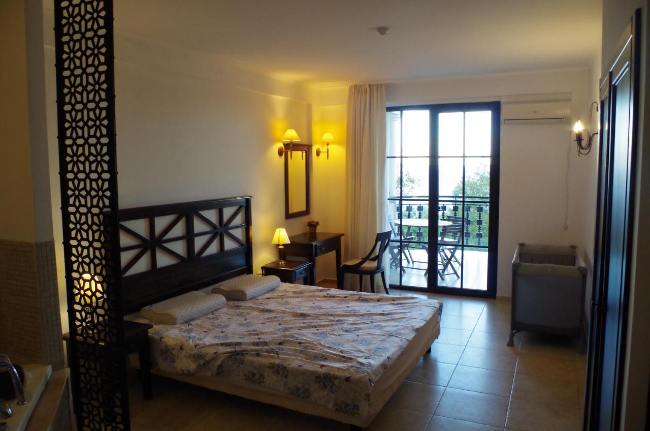 Beautiful 1St-Line Seaview Private Appartement In The Cliff Resort Obzor Esterno foto