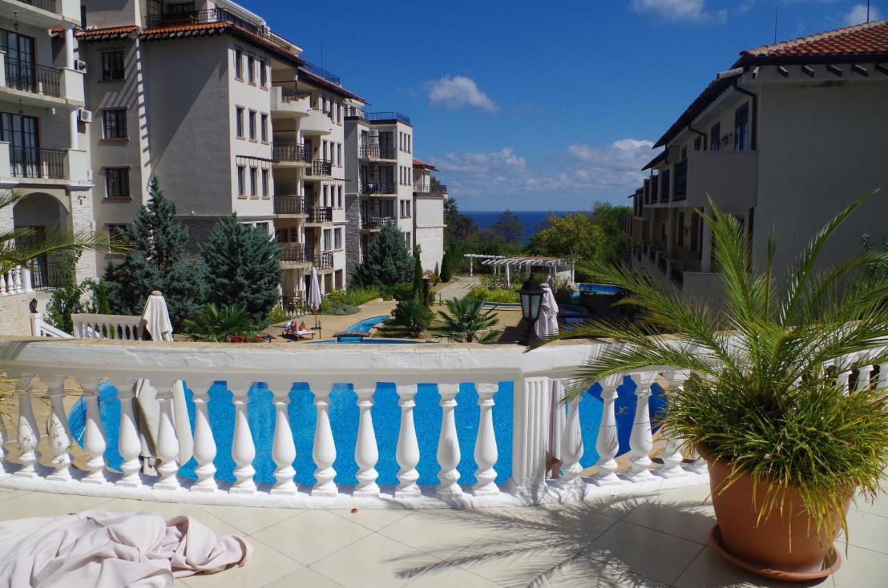 Beautiful 1St-Line Seaview Private Appartement In The Cliff Resort Obzor Esterno foto
