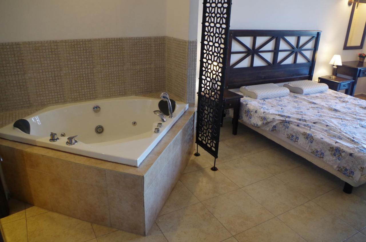 Beautiful 1St-Line Seaview Private Appartement In The Cliff Resort Obzor Esterno foto